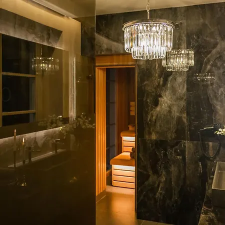 Royal Apartment *